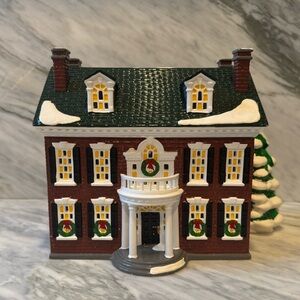 Department 56 Snow Village Federal House #5465-8